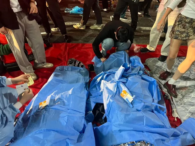 tragedia-w-seulu-37605478.jpg