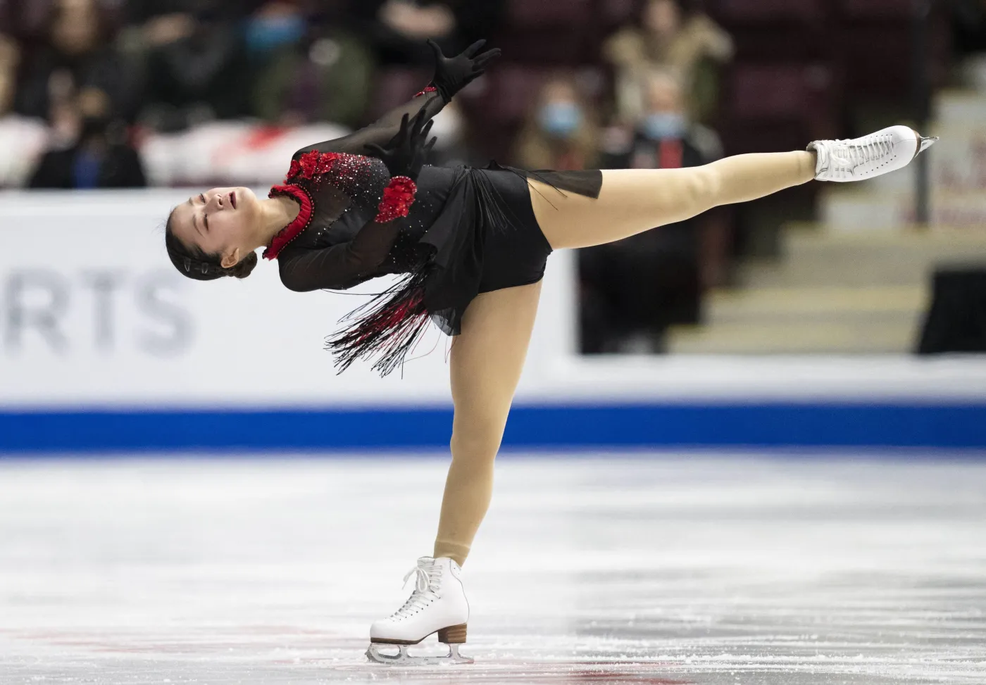 Łyżwiarze figurowi z Japonii zdominowali w Skate Canada