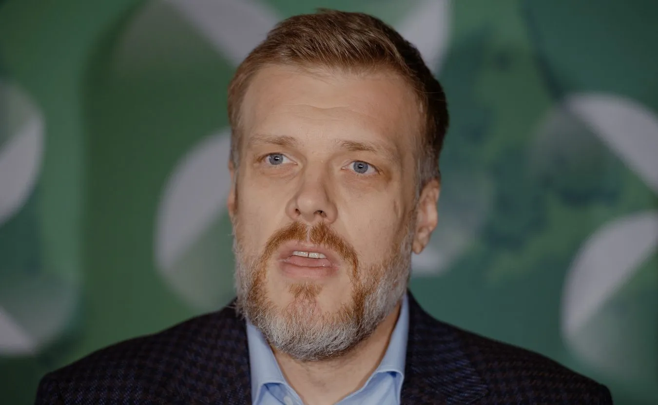 Duda wpadł w sidła rosyjskich pranksterów. Zandberg: Jest jakiś bardzo poważny problem