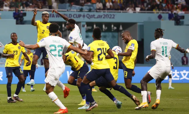 Radość w Senegalu, smutek w Ekwadorze