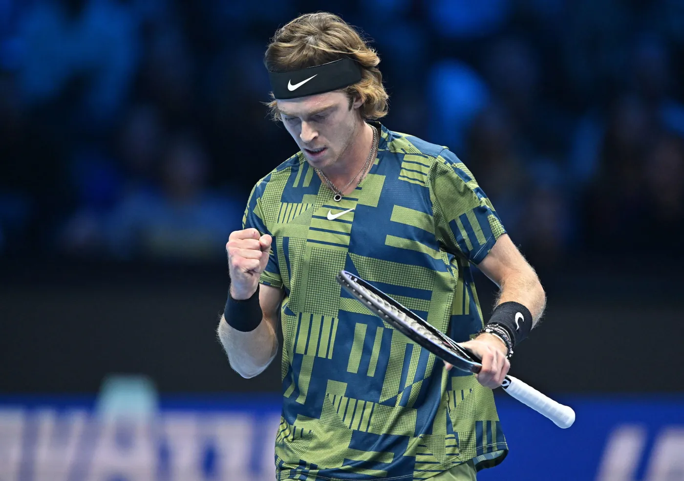 Rublow ostatnim półfinalistą ATP Finals. Djokovic przegrał pierwszego seta [WIDEO]