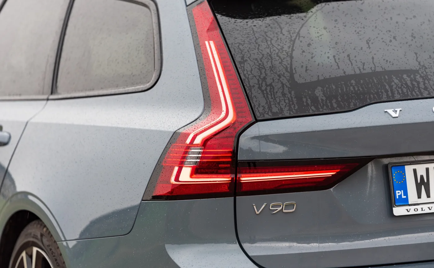 41-volvo-v90-13-37663062.jpg