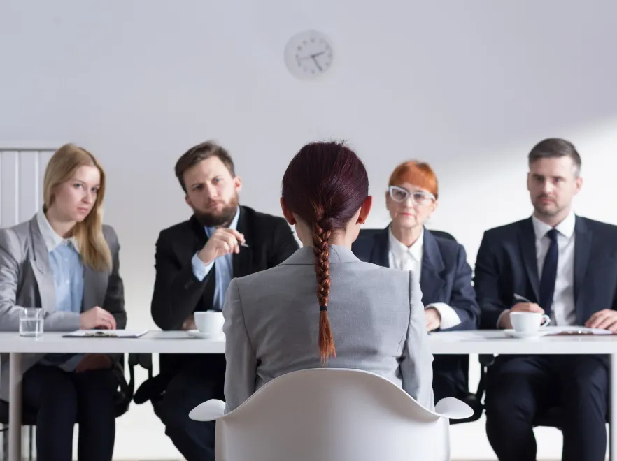 Pracodawcy inaczej niż przed pandemią analizują umiejętności kandydatów. Najlepsze są... miksy!