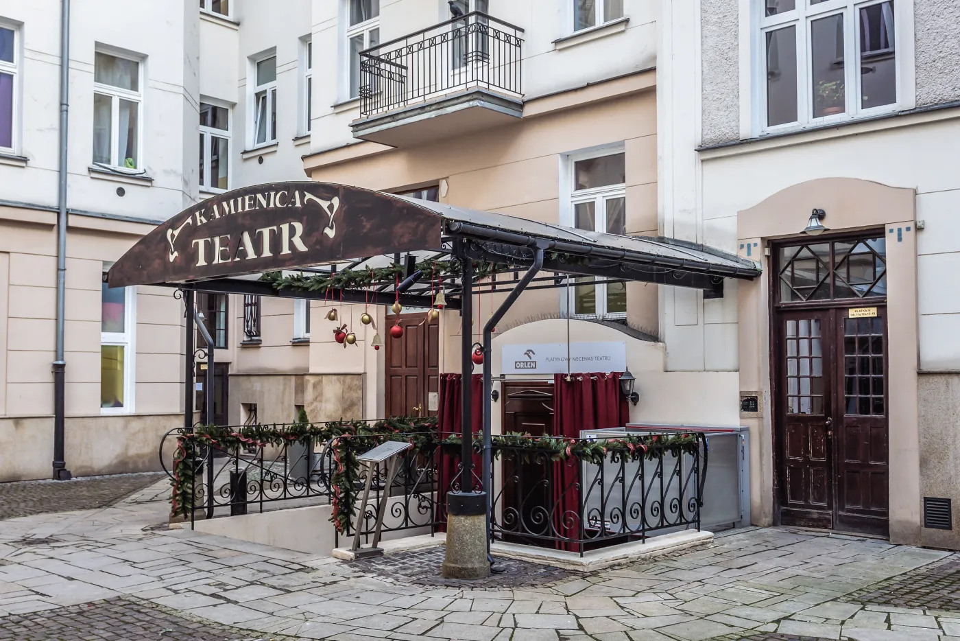 Komediowy repertuar Teatru Kamienica po śmierci Emiliana Kamińskiego nie ulegnie zmianie