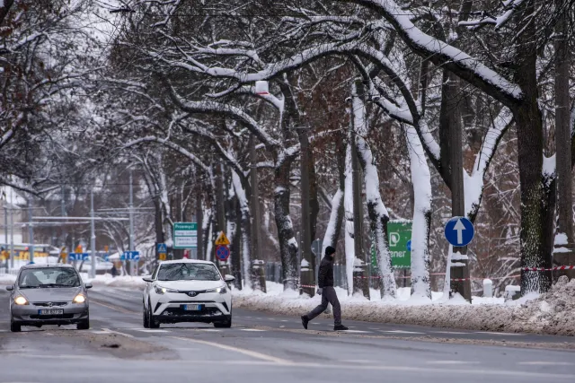 Odwilż. IMGW wydało specjalne ostrzeżenia [PROGNOZA POGODY]