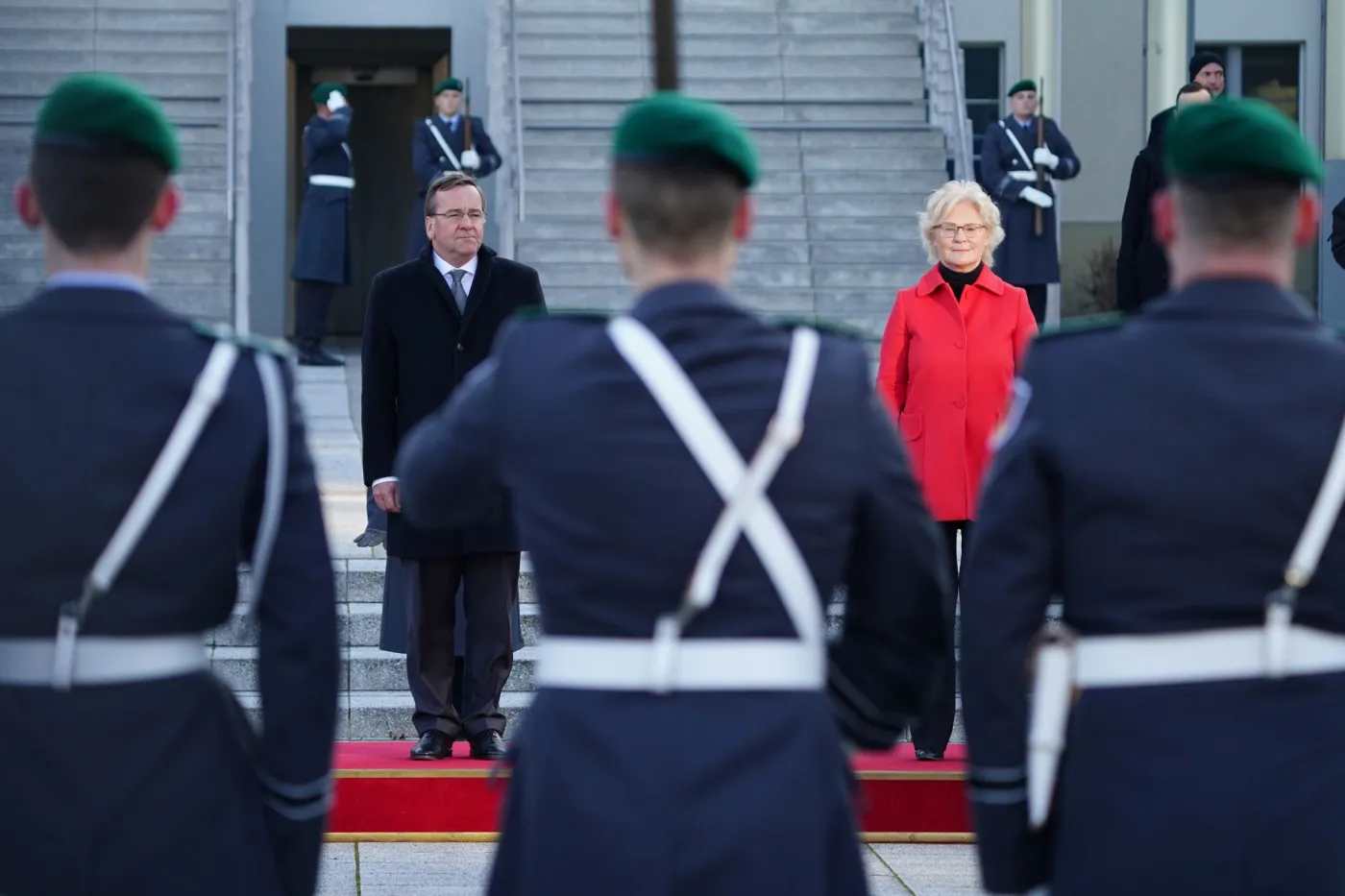 Nowy minister obrony: To nie są zwykłe czasy, w Europie szaleje wojna