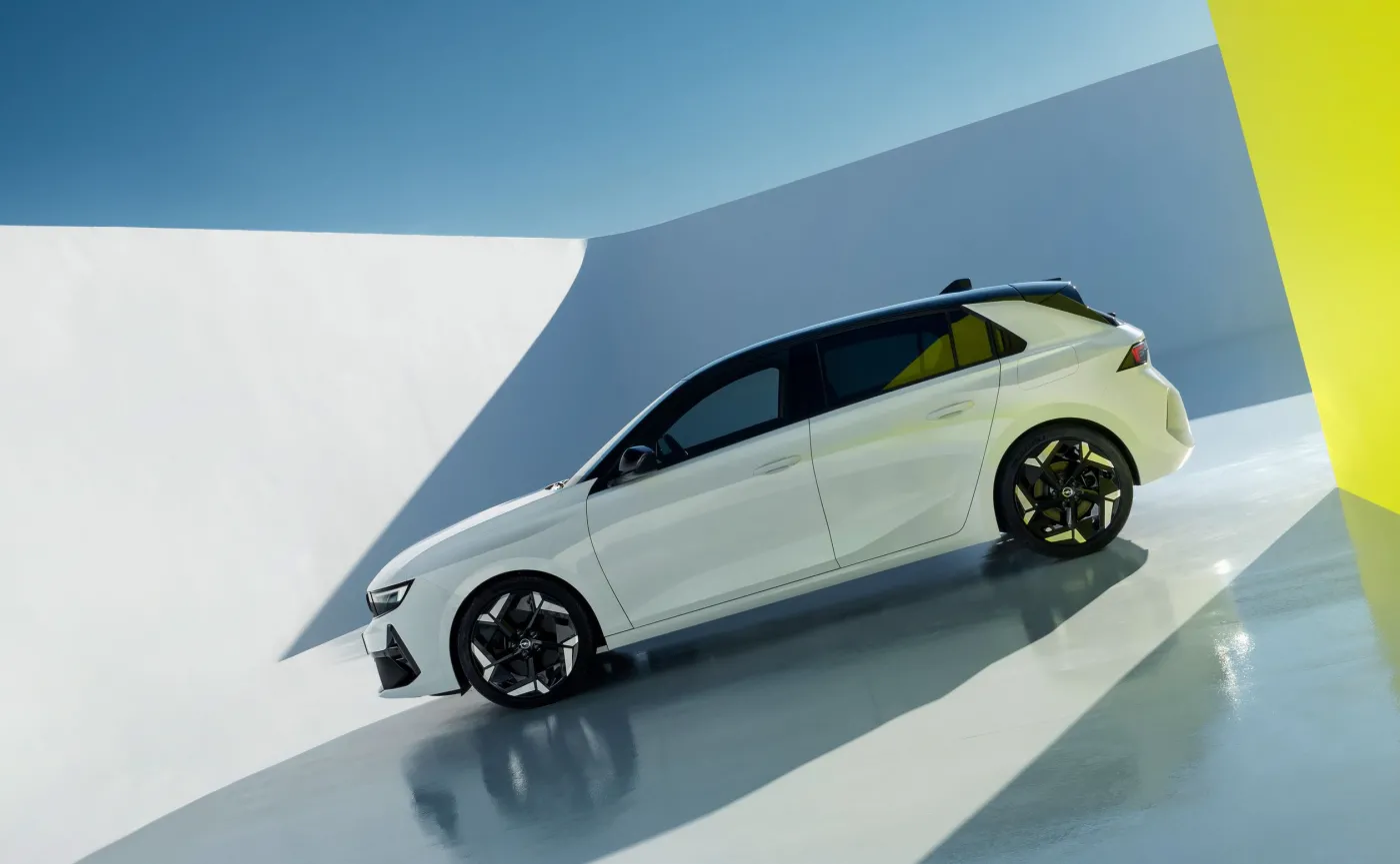 opel-astra-gse-37574593.jpeg