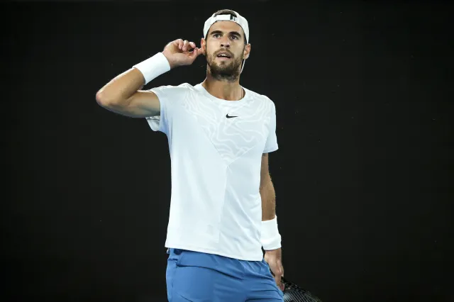 Karen Chaczanow pierwszym półfinalistą Australian Open