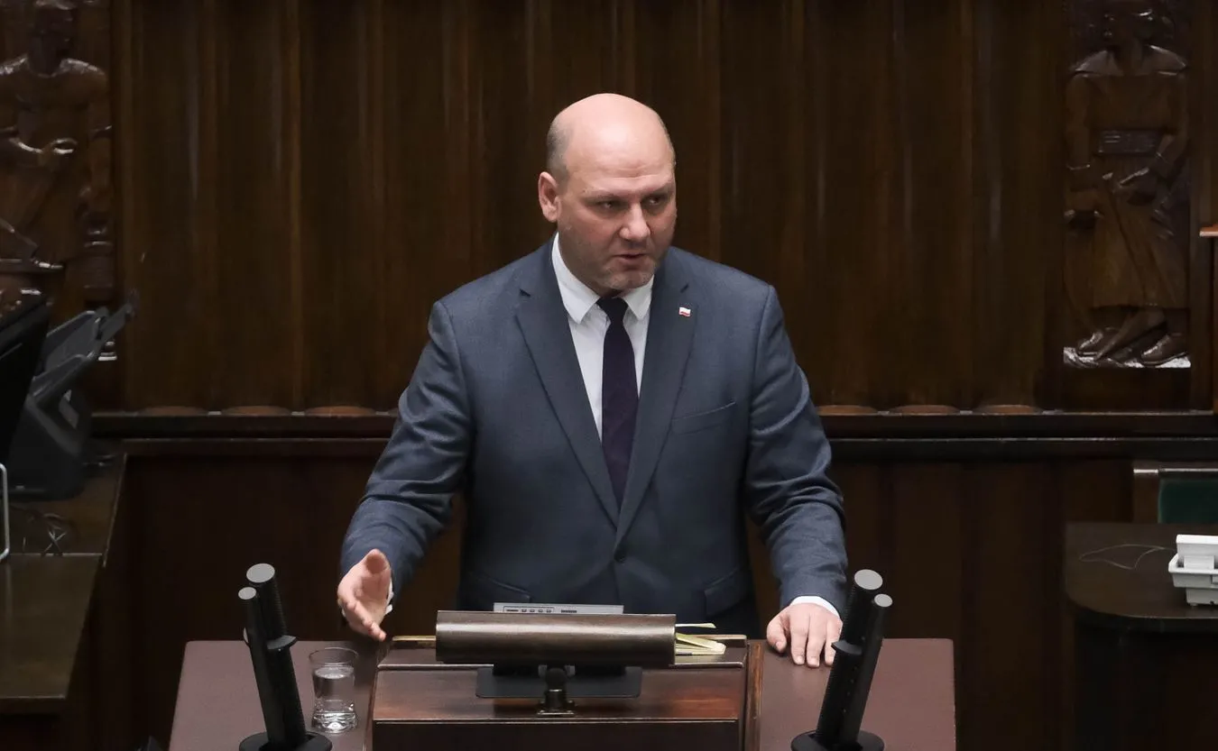 Szynkowski vel Sęk do senatorów opozycji: Zbyt poważna rzecz, by pozwolić sobie na grę polityczną