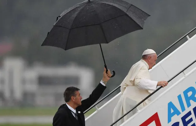 Papież odwiedzi Ukrainę? "Jest taka szansa"