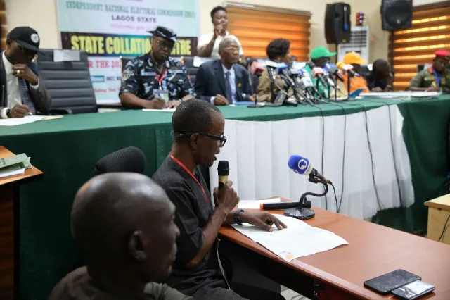 Kandydat rządzącej partii wygrywa wybory w Nigerii. Jego rywale żądają ponownego głosowania