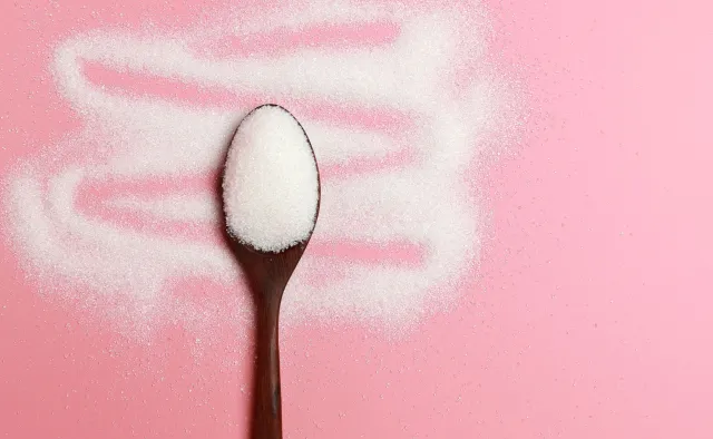 Czy cukier uzależnia jak kokaina? Naukowcy dają odpowiedź