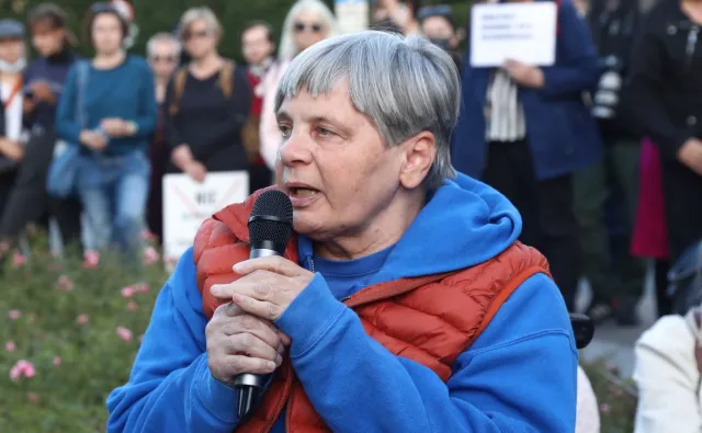 Ochojska mówiła o masowych grobach na granicy. Warszawska prokuratura wszczęła śledztwo