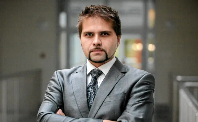 Prof. Pyrć: Co z tymi szczepionkami? Zapobiegają zakażeniu, chronią nas?