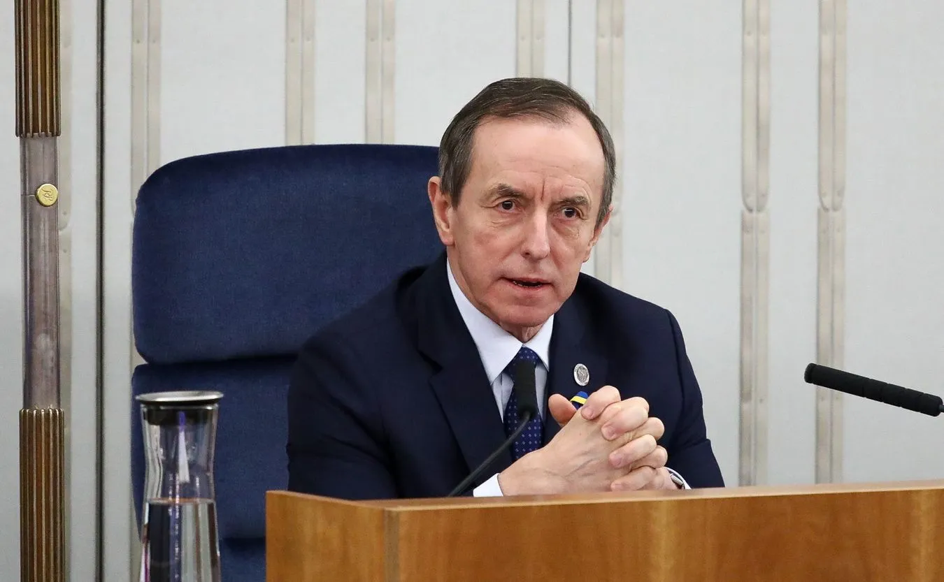 Grodzki kontra Pęk ws. uchwały o JPII.  "Jeżeli będzie reagować na każdą próbę ataku, to..."