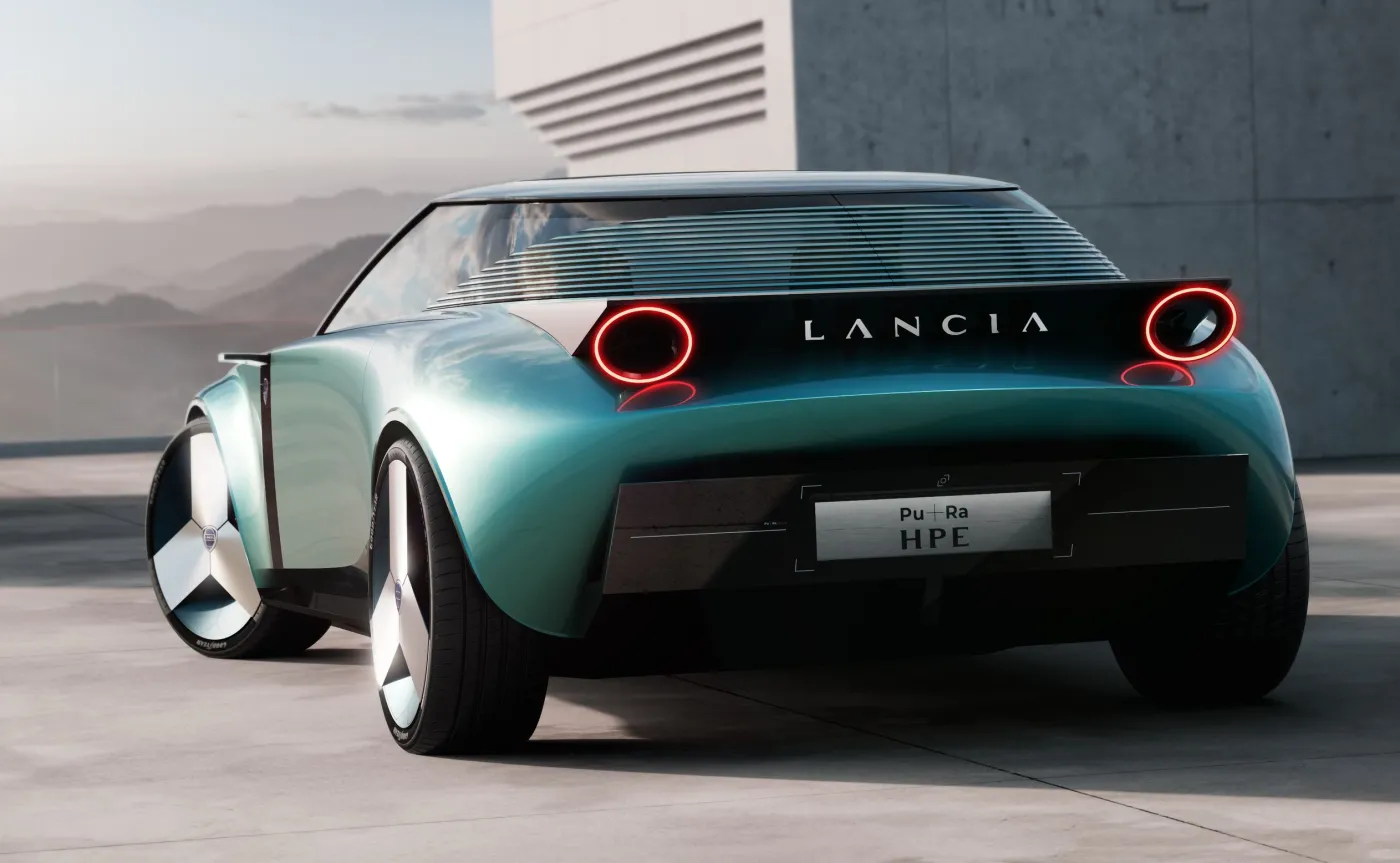 lancia-pura-hpe-37771237.jpg