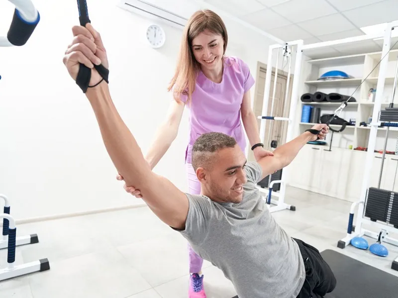 Co warto wiedzieć o zawodzie fizjoterapeuty we Francji?