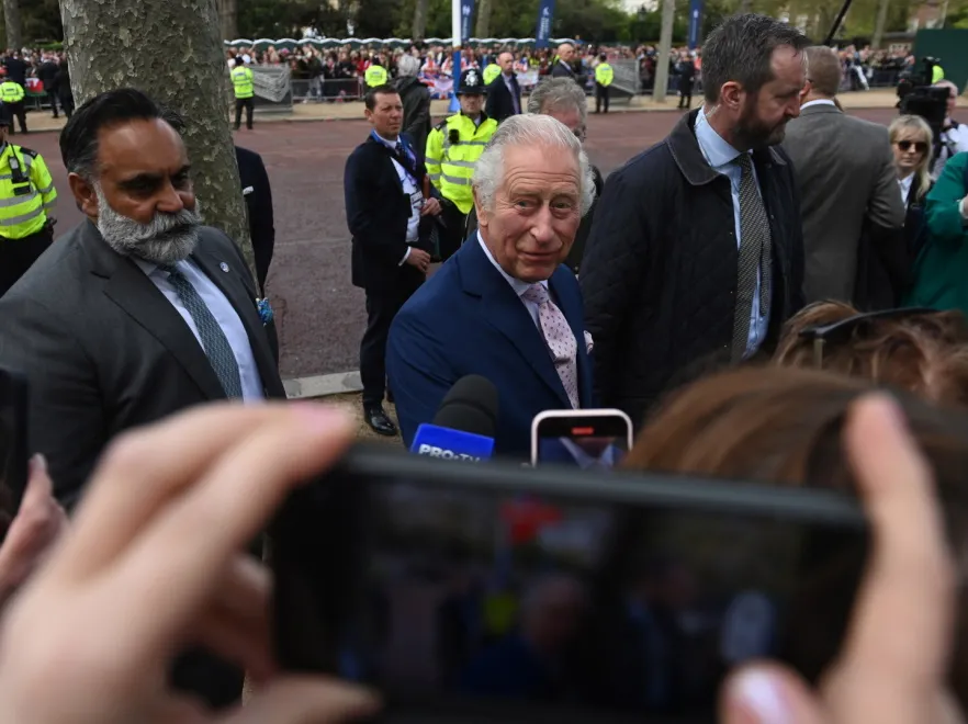 Tłumy wielkich i bardzo dużo zwykłych ludzi - kto będzie na koronacji Karola III, a kogo zabraknie