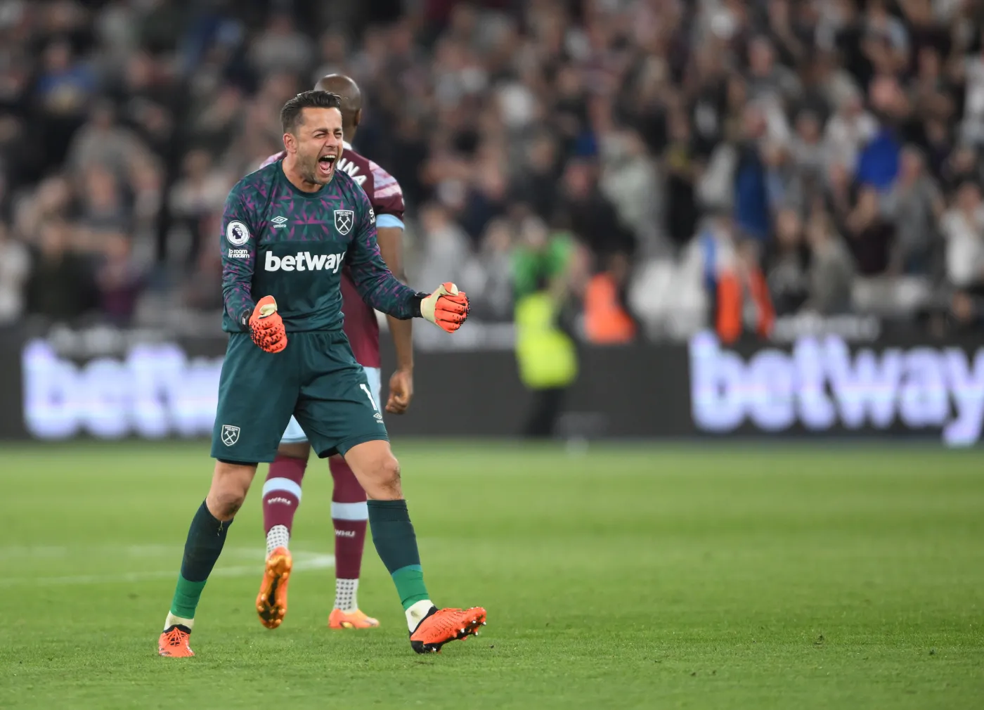 Łukasz Fabiański zatrzymał Manchester United. Arsenal punkt za liderem