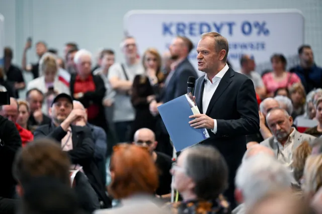 Tusk: Nikt mi tak często nie mówił tak złych rzeczy o rządzie Olszewskiego, jak Kaczyński w 1992 r.
