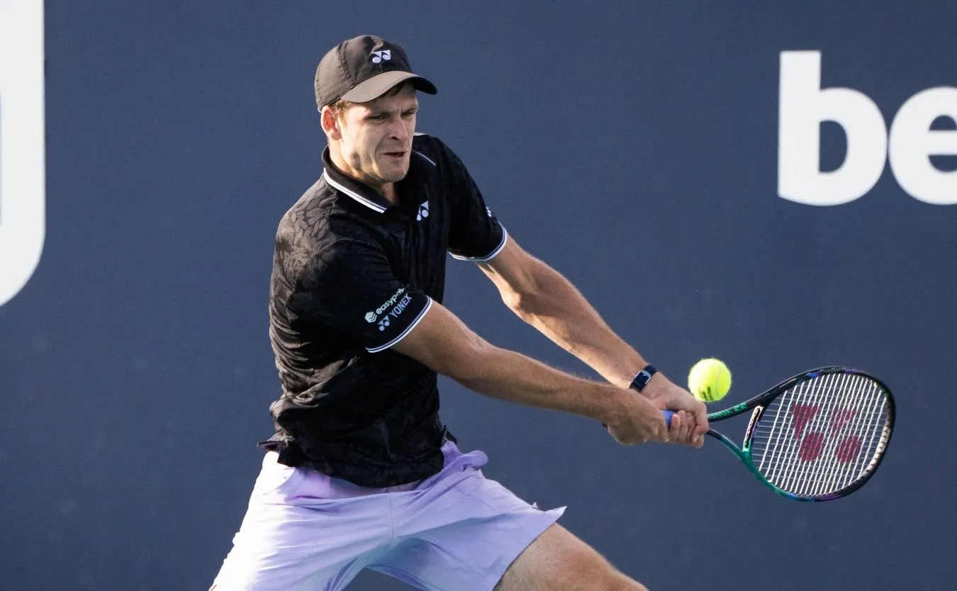 Ranking ATP. Hurkacz wypadł z "10", Djokovic wrócił na prowadzenie