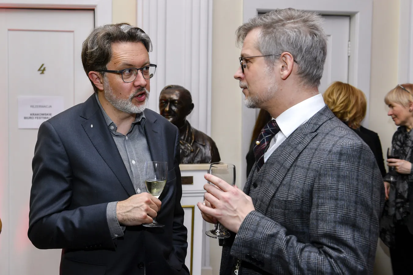 Michał Rusinek przetłumaczył na polski piosenkę Blanki. "Dziecko, co się z tobą stało"