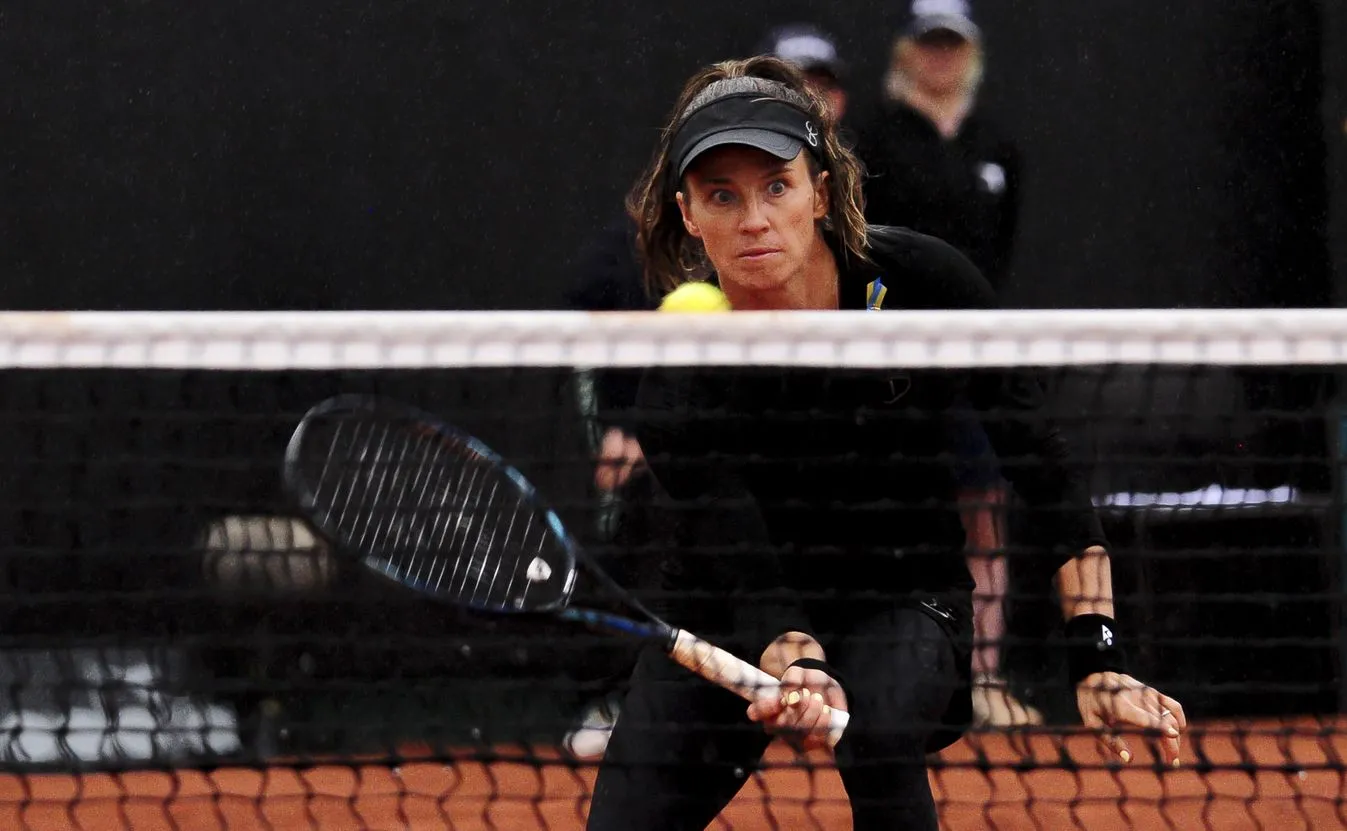 Rosolska odpadła w pierwszej rundzie debla