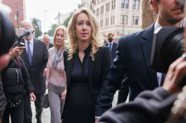 "Krwawy" biznes. Założycielka medycznego start-upu spędzi 11 lat za kratkami