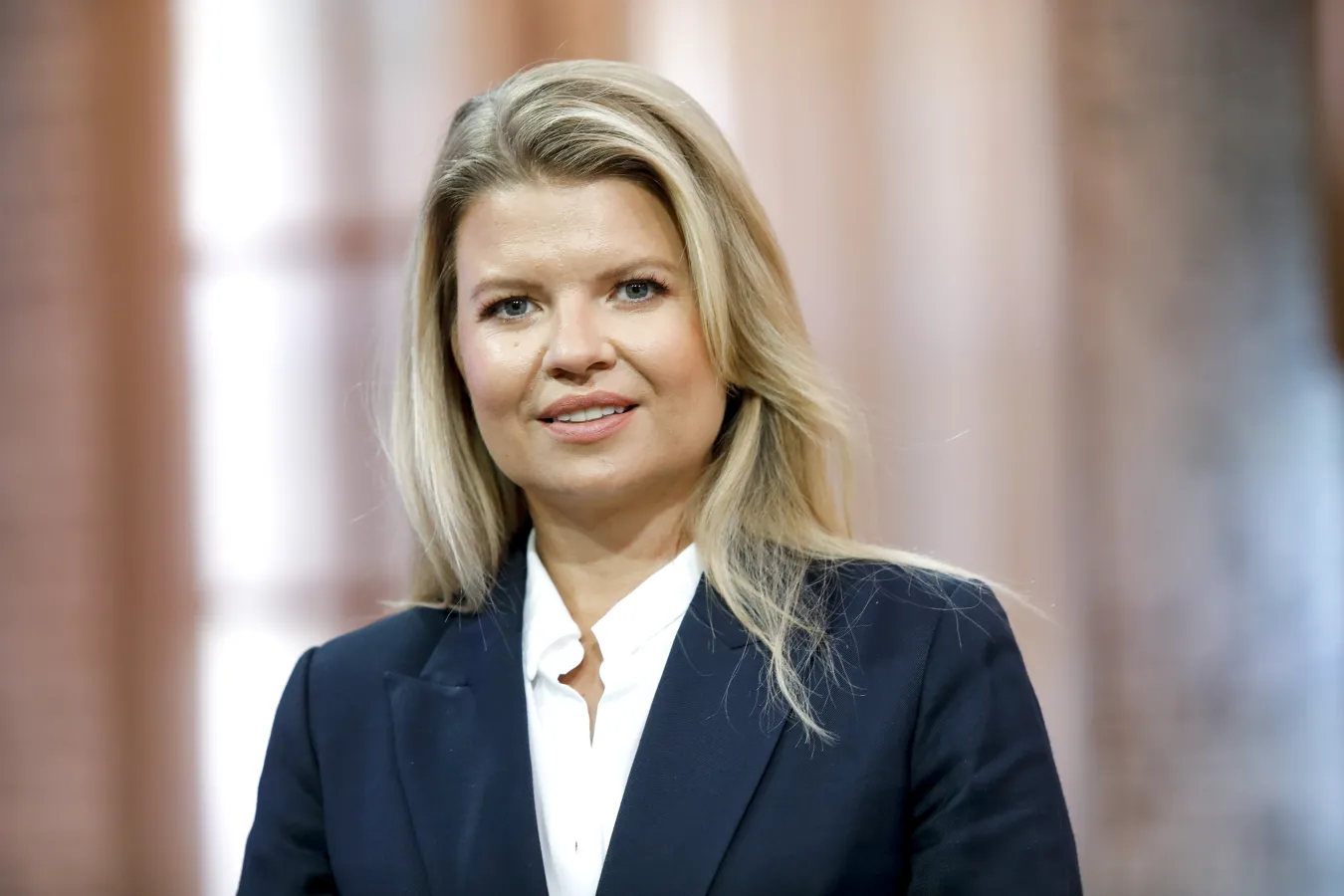 "Rolnik szuka żony". Manowska jest otwarta na miłość? "Pragnienie we mnie jest"