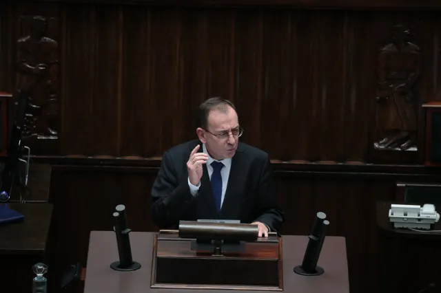 Polska reaguje na wyrok dla Poczobuta. Kamiński zamyka przejście graniczne z Białorusią, a to nie koniec sankcji…