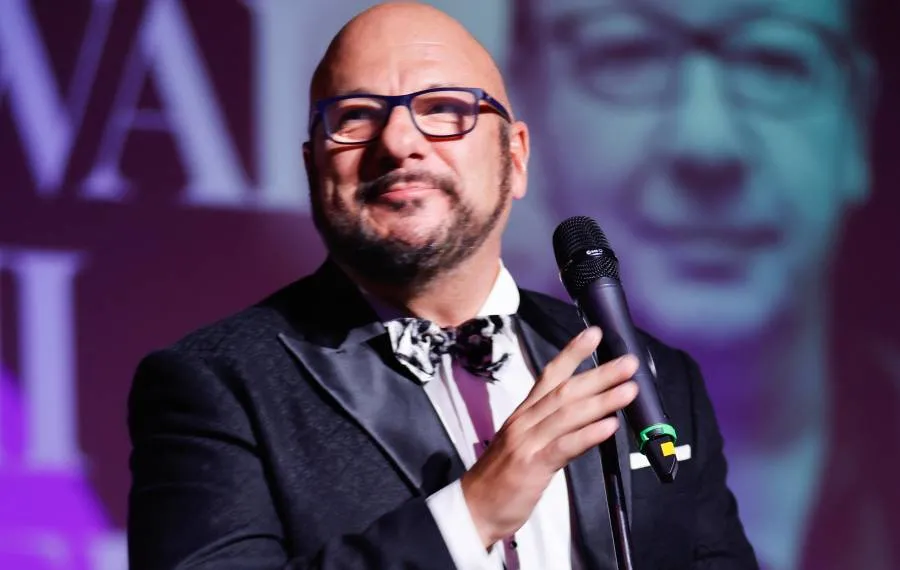 Piotr Gąsowski o swoich erotycznych podbojach: To nie było zaliczanie, to był krąg ośmiu dziewczyn