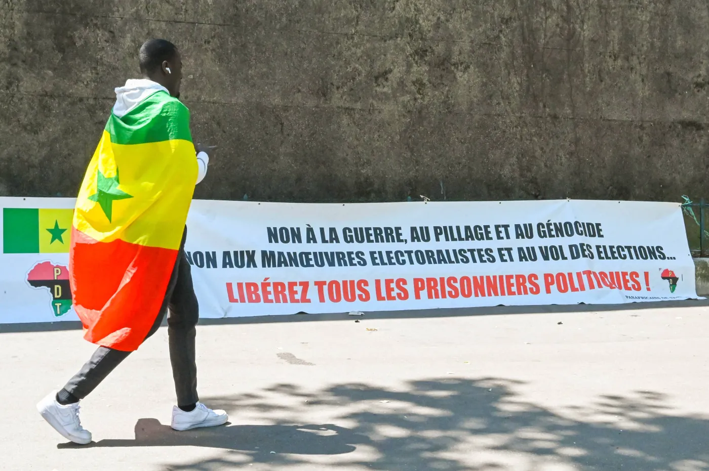 W Senegalu zawieszono rozgrywki piłkarskie. Koulibaly i Mane apelują o spokój