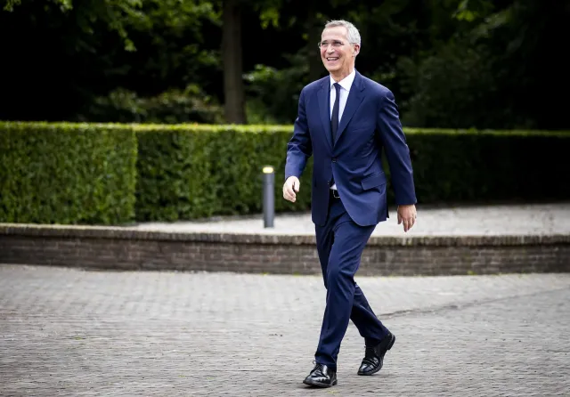 Uzgodniono pozostanie Jensa Stoltenberga na stanowisku szefa NATO