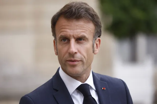 Zamieszki we Francji po śmierci 17-latka. Macron powołał komórkę kryzysową