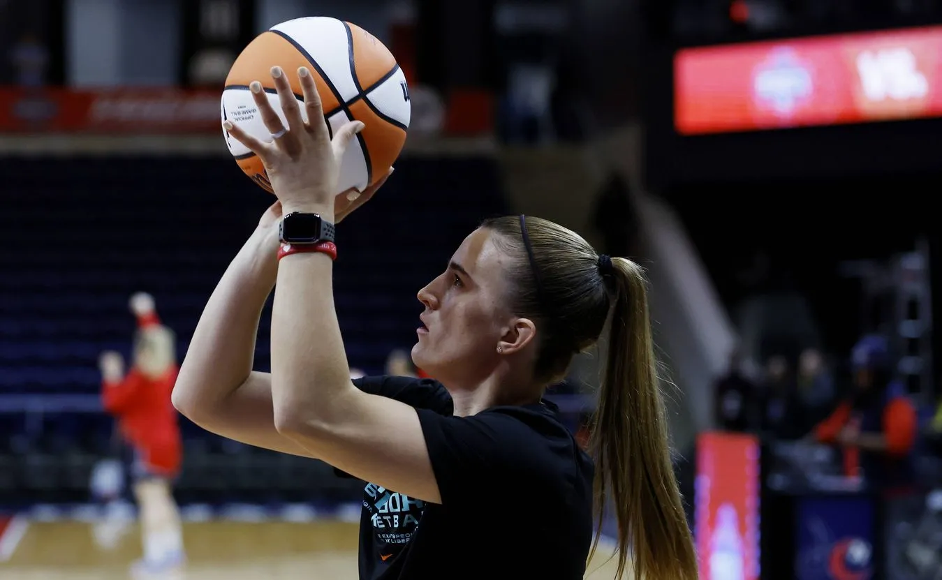 Sabrina Ionescu lepsza od Stephena Curry'ego! Nowy rekord w konkursie rzutów za trzy punkty