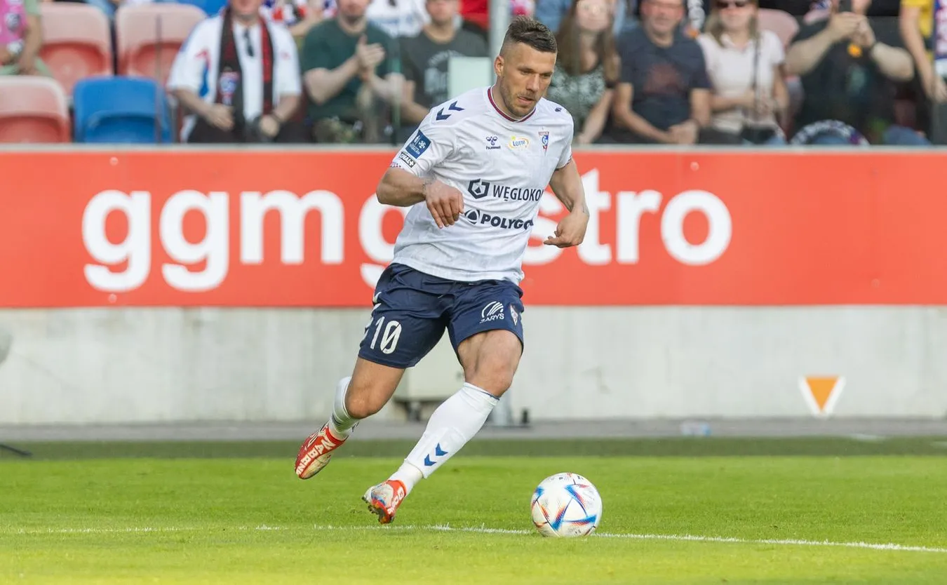 Lukas Podolski: Chcę grać jeszcze przynajmniej przez dwa lata