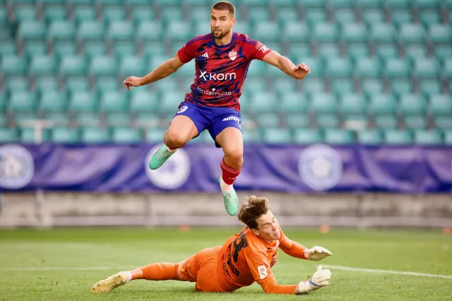 Raków w Tallinnie powinie strzelić tuzin goli. Festiwal nieskuteczności w drodze do Ligi Mistrzów