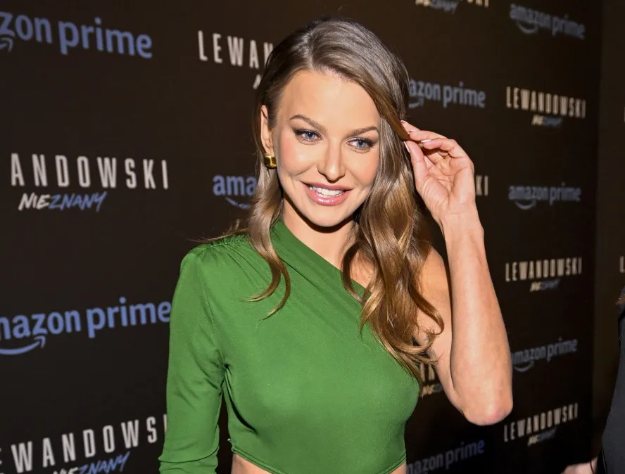 "Brzuch niczym tabliczka czekolady...". Anna Lewandowska pokazała onieśmielające ZDJĘCIE