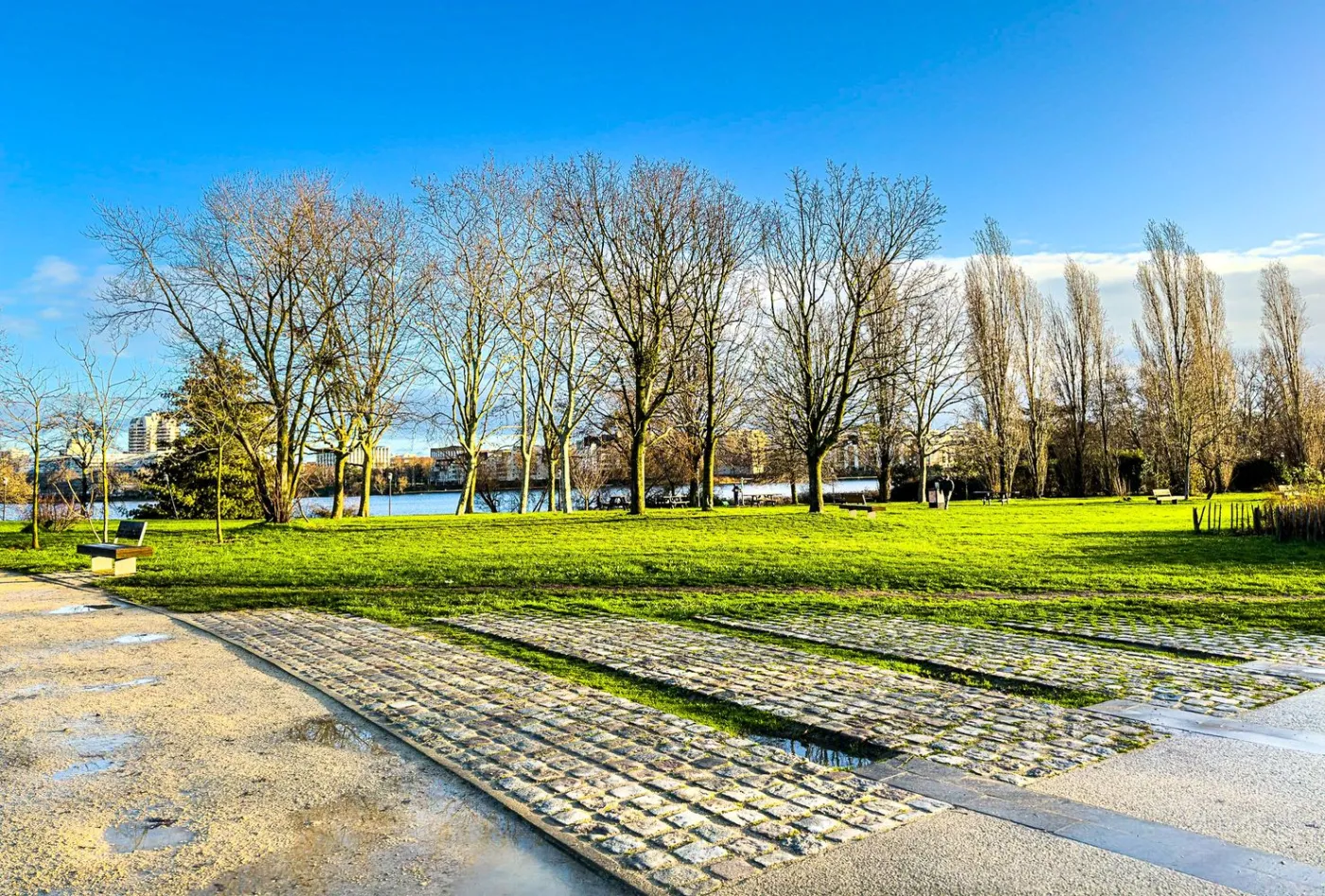 20-latek groził nie-muzułmanom pod Paryżem