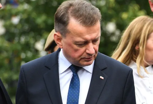 "Po raz kolejny nie sprostał zadaniu. Czas, by minister Błaszczak podał się do dymisji"