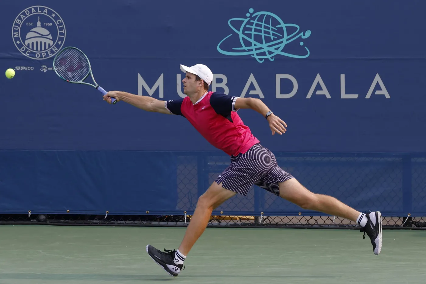 Waszyngton pechowy dla Huberta Hurkacza. Odpadł również w deblu