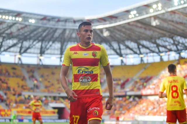 Wdowik zdjął "pajęczynę" w bramce Ravasa. Widzew spuchł w końcówce [WIDEO]