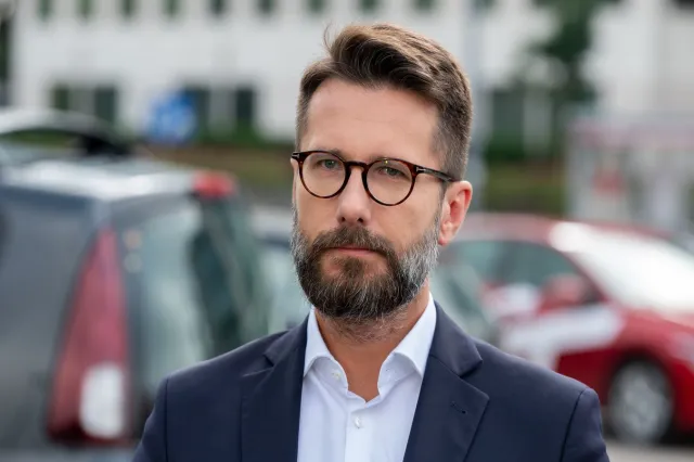 Efekt słów Manfreda Webera. PiS zgłosi projekt specjalnej uchwały Sejmu