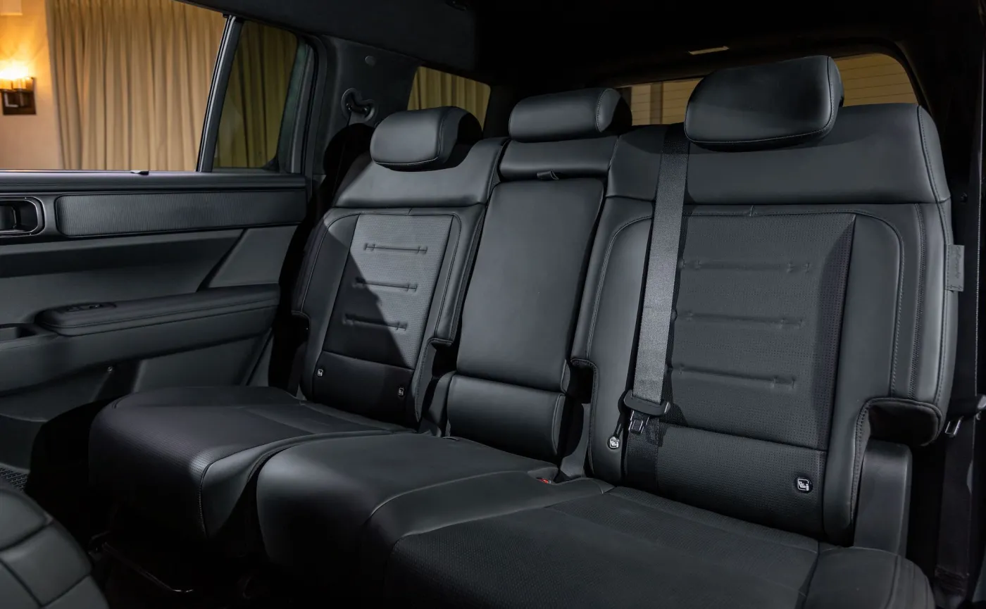 hyundai-santa-fe-37887533.jpg