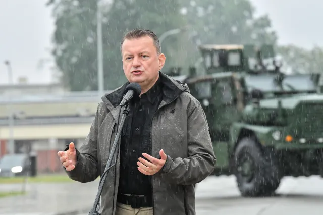 Operacja "Ryngraf" przy granicy z Białorusią. Błaszczak: Podjąłem decyzję o powołaniu zgrupowania