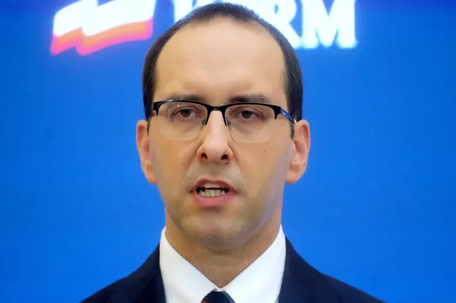 Kolportaż ulotek wagnerowców. Żaryn: Rosja chce paraliżować Polaków