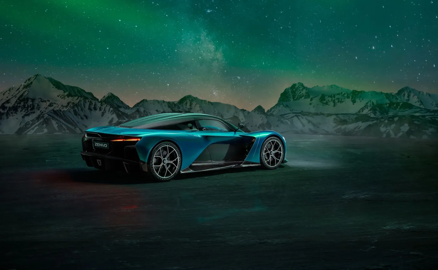 zenvo-aurora-tur-37892554.jpg