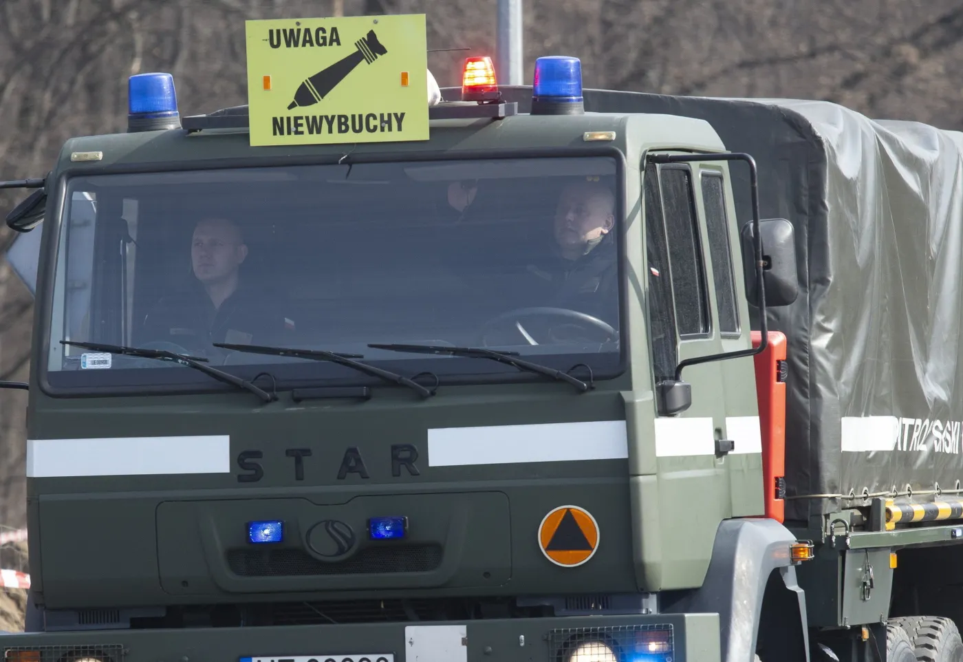 Niewybuch znaleziony w Wiśle w Warszawie. Akcja saperów, część bulwarów zamknięta
