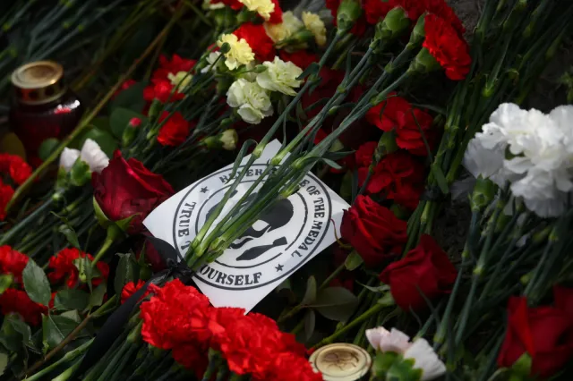 Śmierć Prigożyna. Kwiaty przed dawną siedzibą Grupy Wagnera