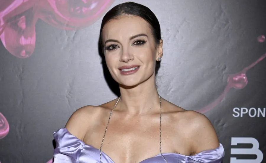 Ci, którzy śmieją się z Natalii Janoszek, tak naprawdę śmieją się z samych siebie